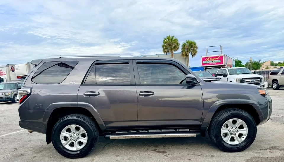 2016 Toyota 4Runner - Image 6 of 20