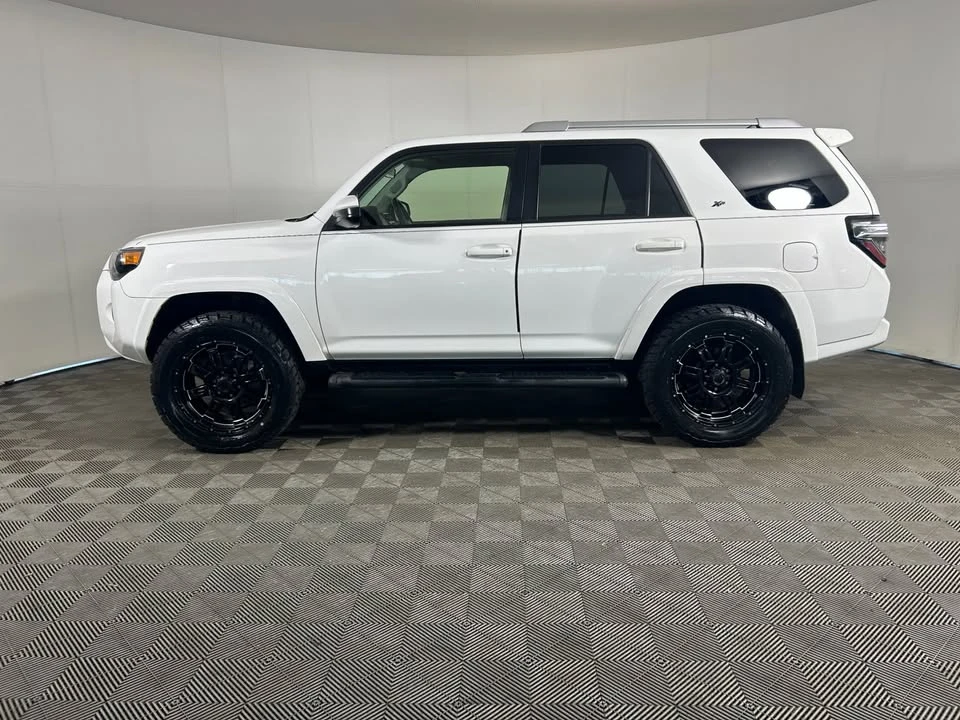 2016 Toyota 4Runner 5th Gen - Image 2 of 20