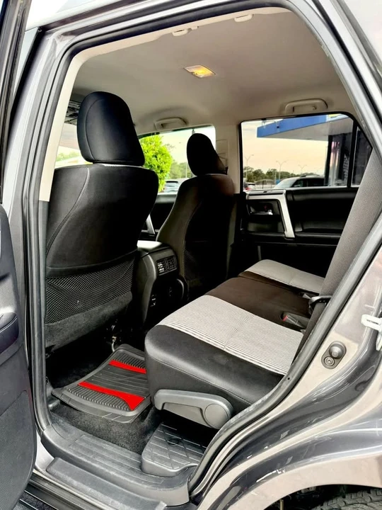 2016 Toyota 4Runner - Image 19 of 20