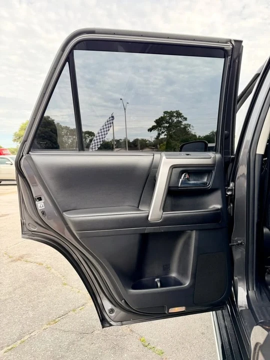 2016 Toyota 4Runner - Image 20 of 20