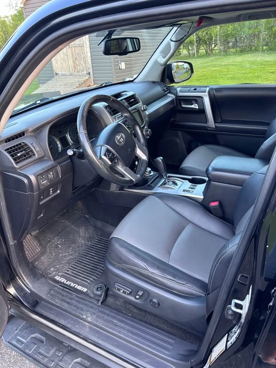 2016 Toyota 4Runner 5th Gen - Image 6 of 8