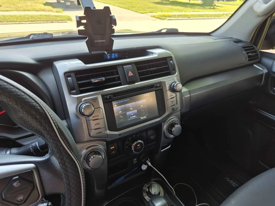 2016 Toyota 4Runner 5th Gen - Image 7 of 9