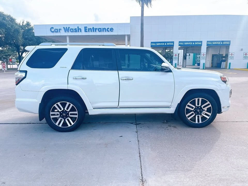2016 Toyota 4Runner 5th Gen - Image 9 of 20