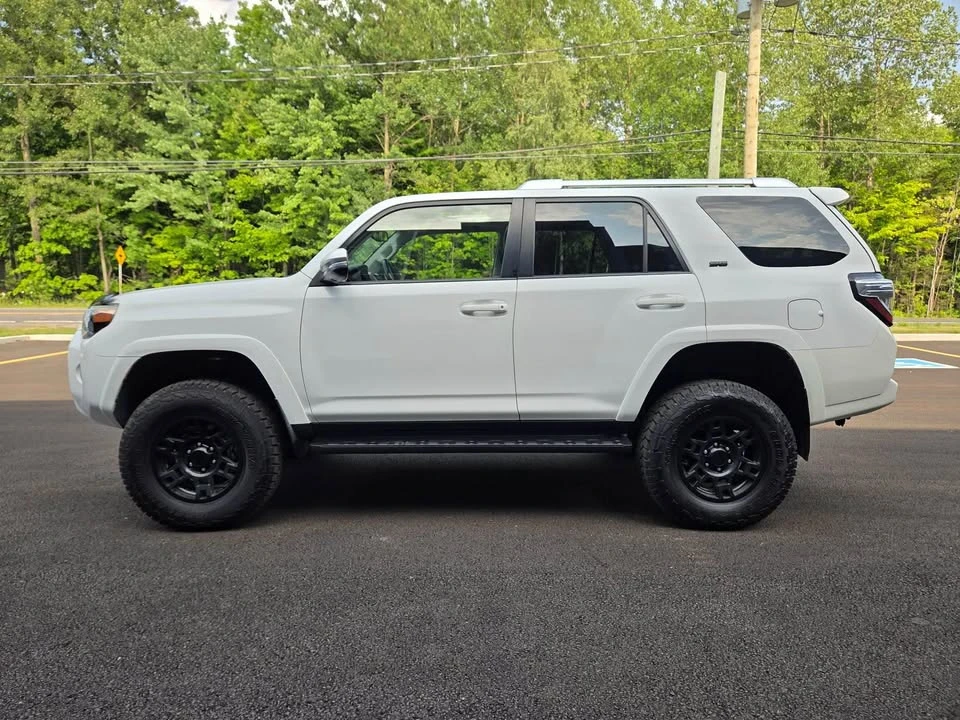 2016 Toyota 4Runner 5th Gen - Image 3 of 20