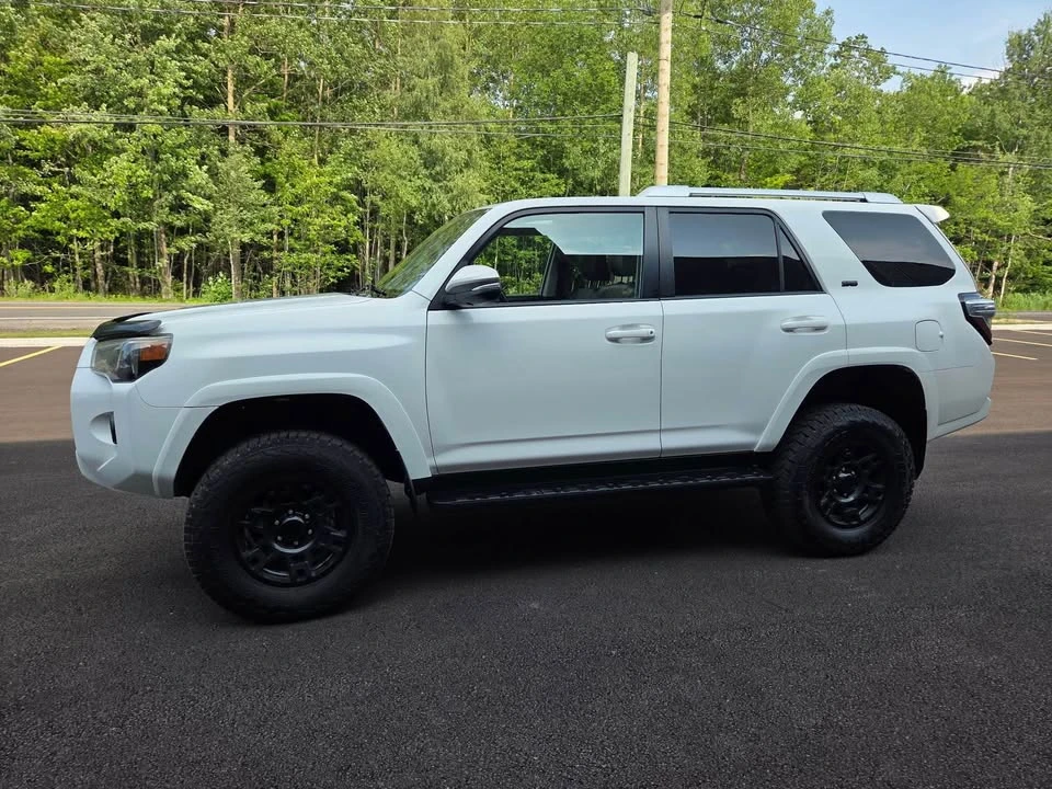 2016 Toyota 4Runner 5th Gen - Image 2 of 20
