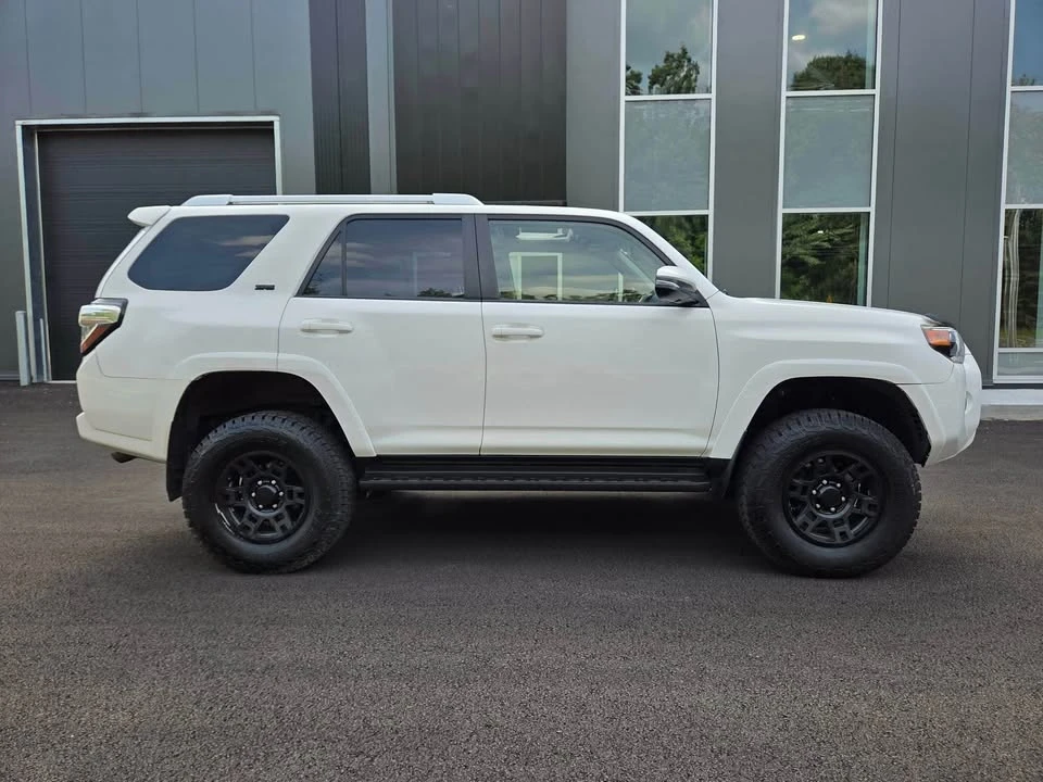 2016 Toyota 4Runner 5th Gen - Image 9 of 20