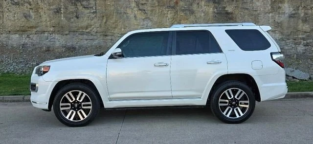 2016 Toyota 4Runner 5th Gen - Image 3 of 20