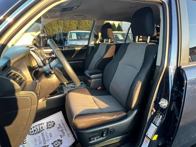 2016 Toyota 4Runner 5th Gen - Image 10 of 20