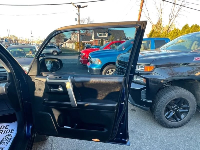 2016 Toyota 4Runner 5th Gen - Image 18 of 20