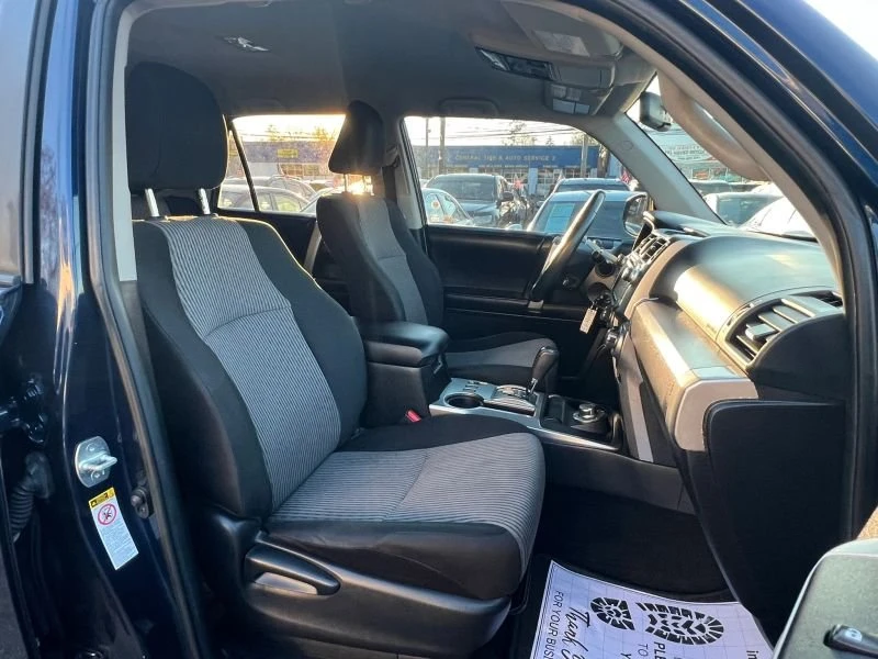 2016 Toyota 4Runner 5th Gen - Image 19 of 20