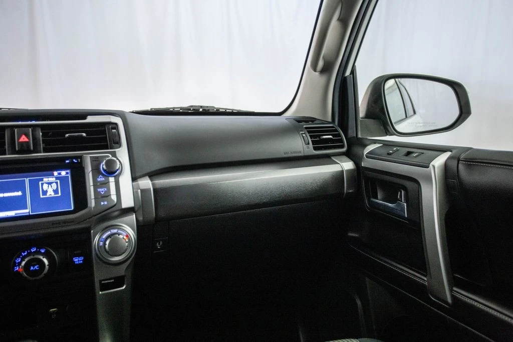 2016 Toyota 4Runner 5th Gen - Image 5 of 12