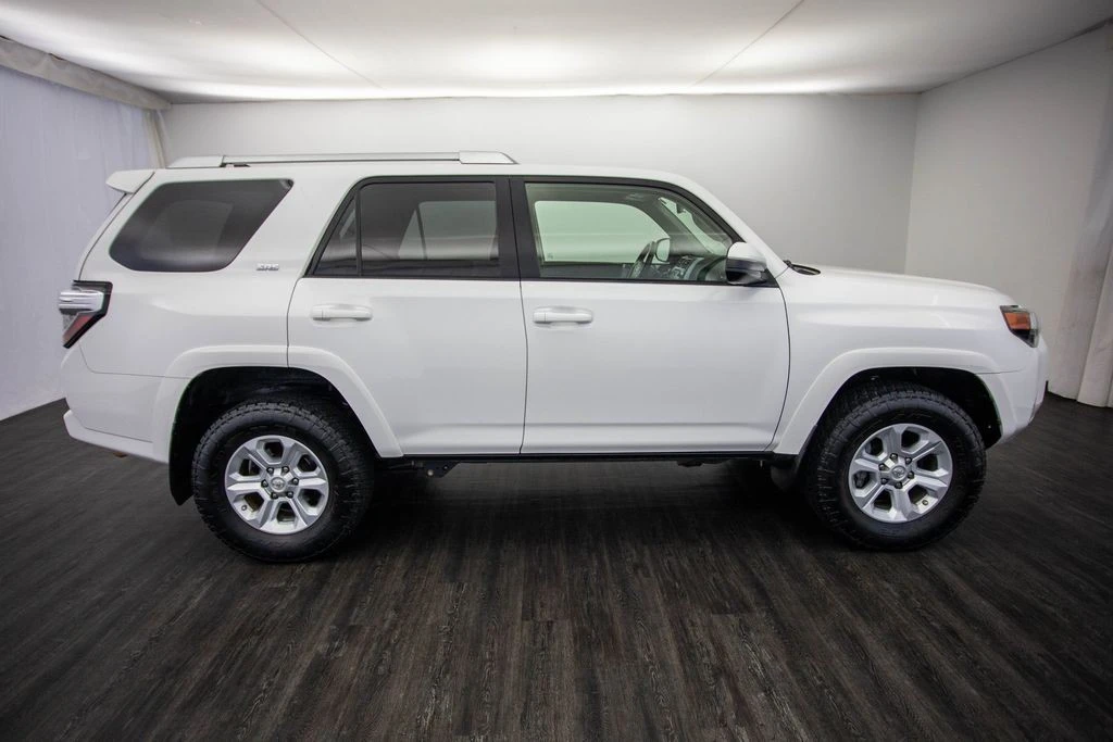2016 Toyota 4Runner 5th Gen - Image 6 of 12