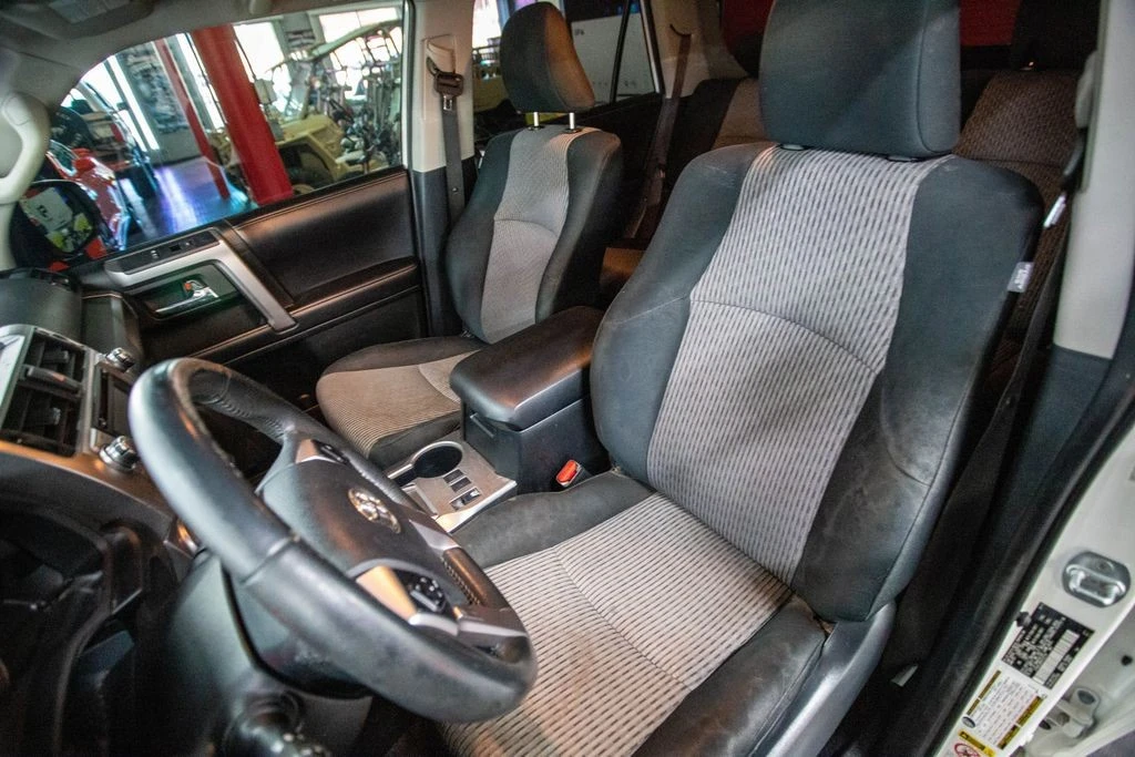 2016 Toyota 4Runner 5th Gen - Image 4 of 8