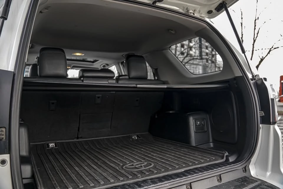 2016 Toyota 4Runner 5th Gen - Image 15 of 19
