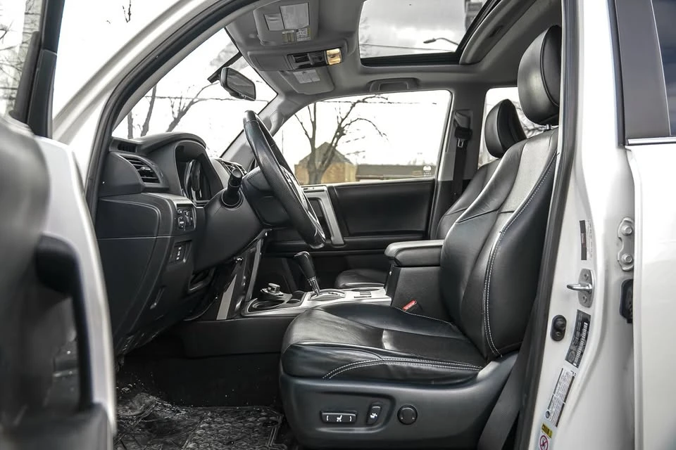 2016 Toyota 4Runner 5th Gen - Image 9 of 19