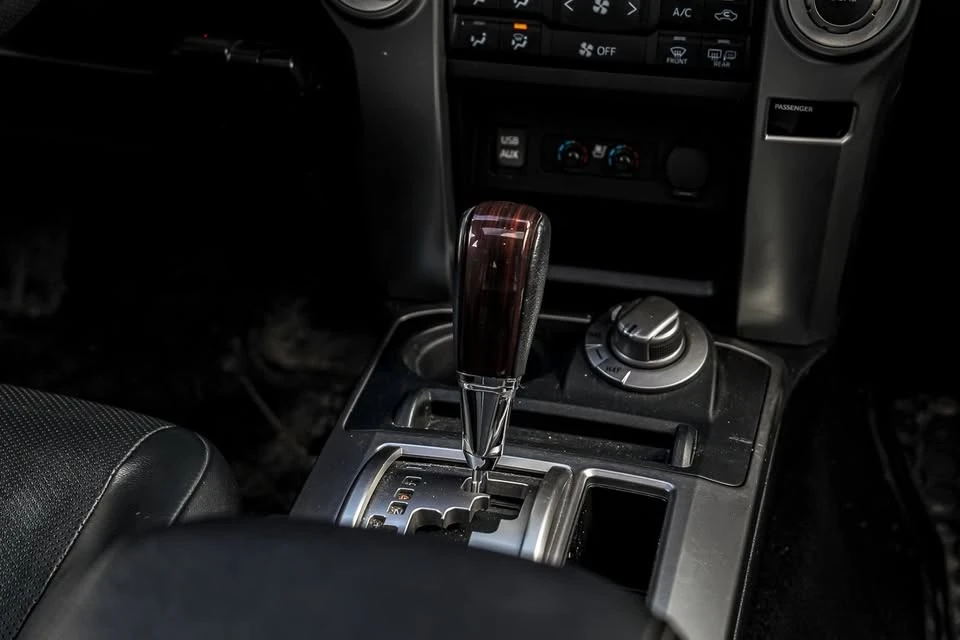 2016 Toyota 4Runner 5th Gen - Image 14 of 19