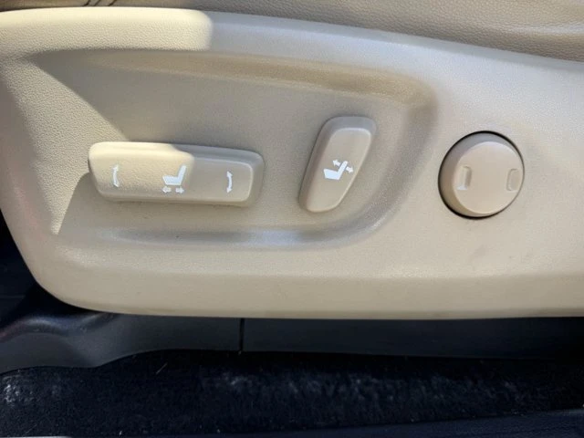 2016 Toyota 4Runner 5th Gen - Image 10 of 20