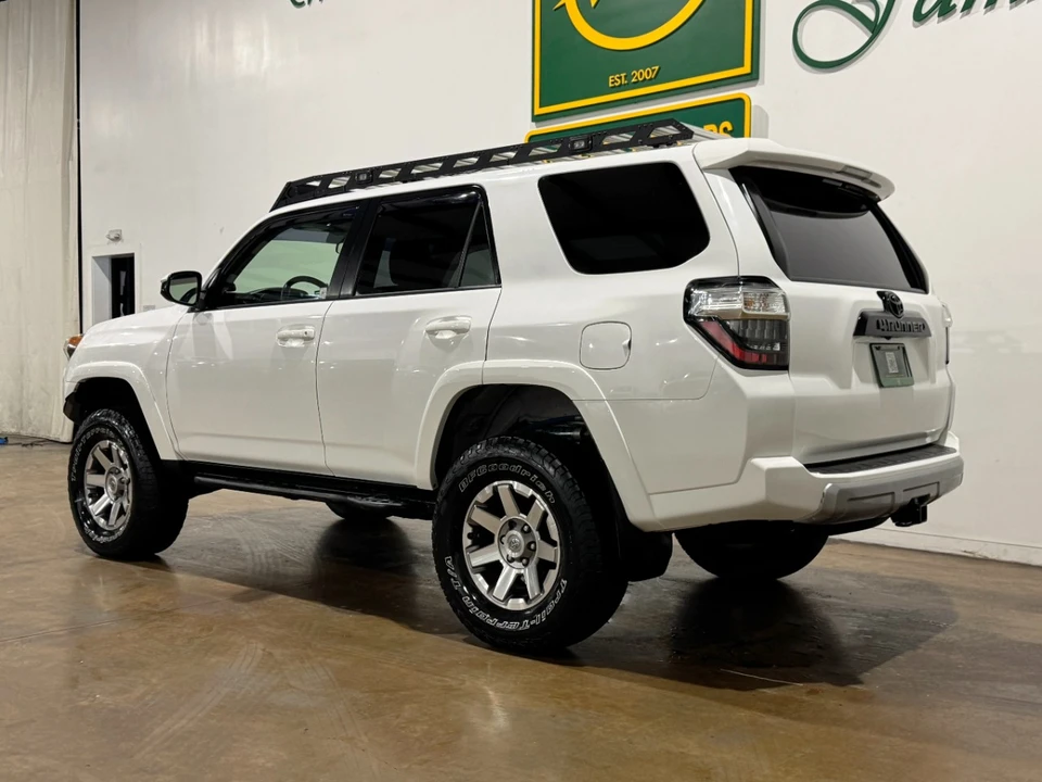 2016 Toyota 4Runner 5th Gen - Image 5 of 12