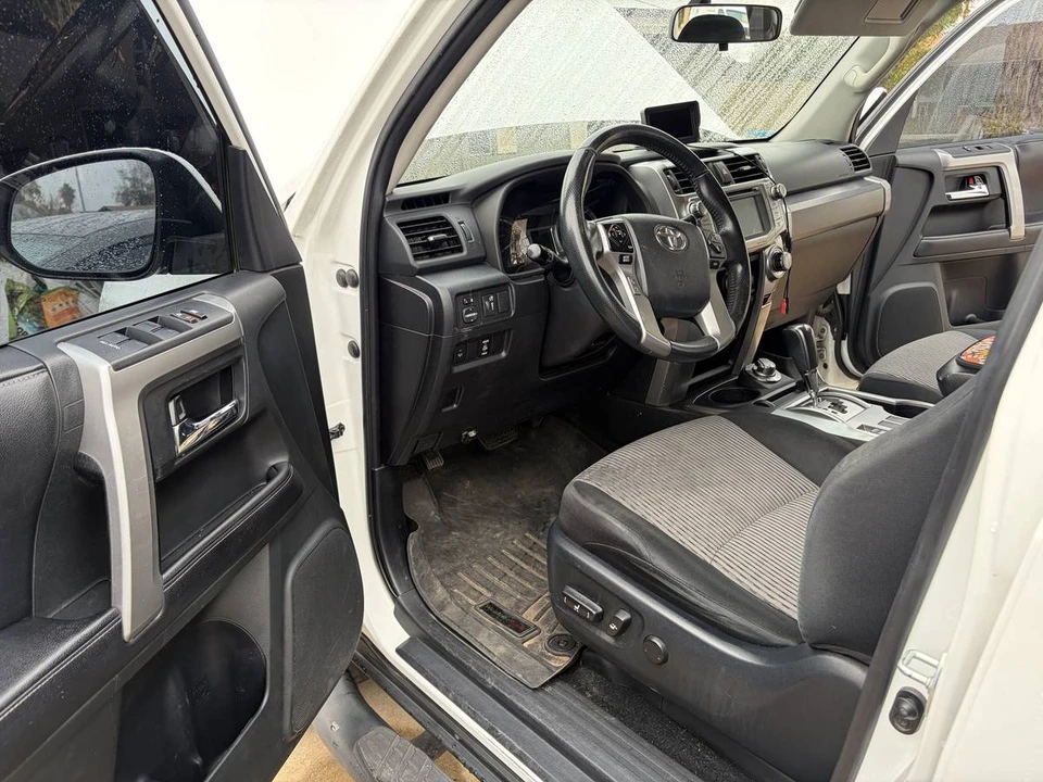 2016 Toyota 4Runner 5th Gen - Image 7 of 10