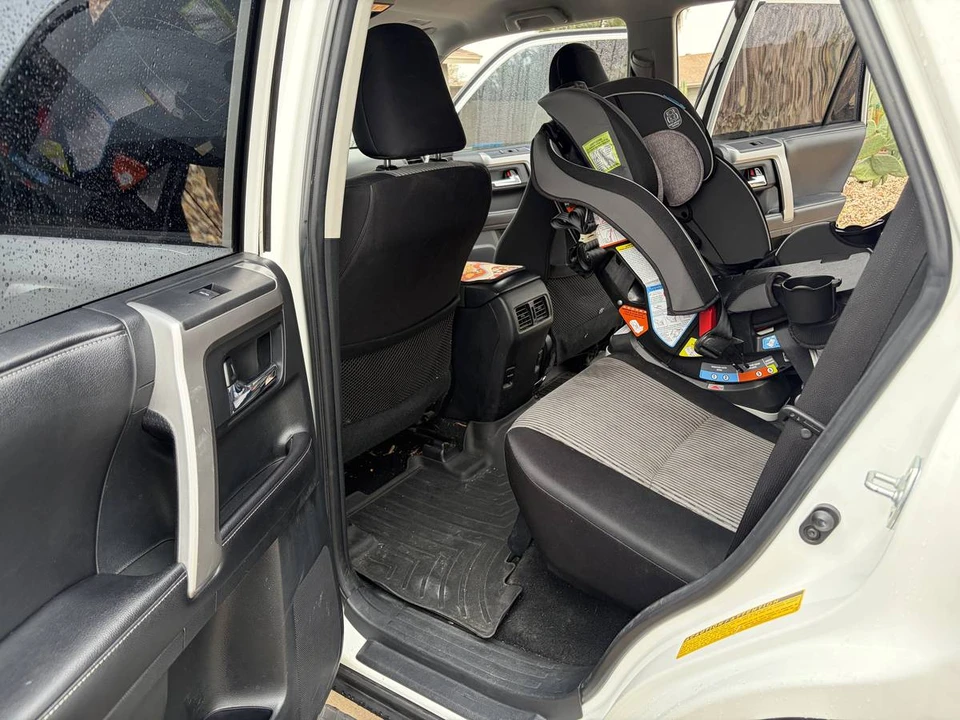 2016 Toyota 4Runner 5th Gen - Image 8 of 10