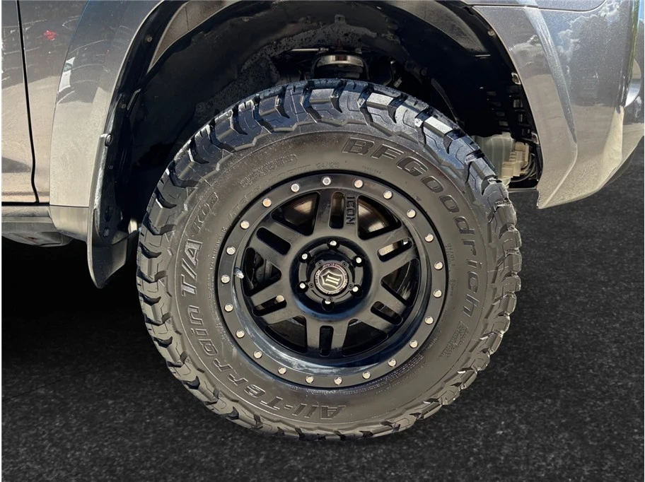 2016 Toyota 4Runner 5th Gen - Image 12 of 21