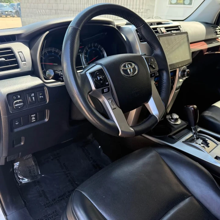 2016 Toyota 4Runner 5th Gen - Image 11 of 15