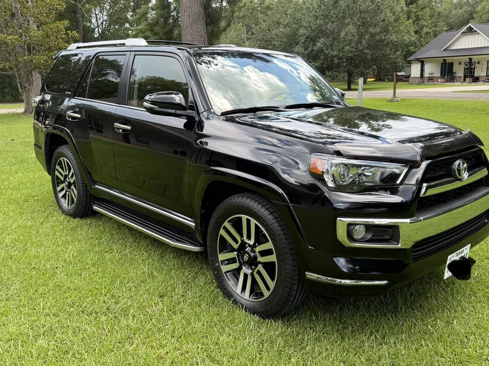 2016 Toyota 4Runner 5th Gen - Image 5 of 17