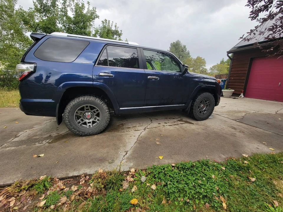 2016 Toyota 4Runner 5th Gen - Image 9 of 9