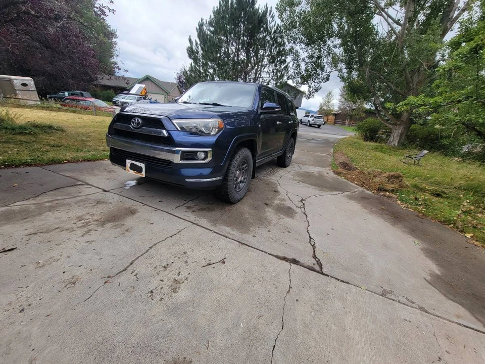 2016 Toyota 4Runner 5th Gen - Image 7 of 9