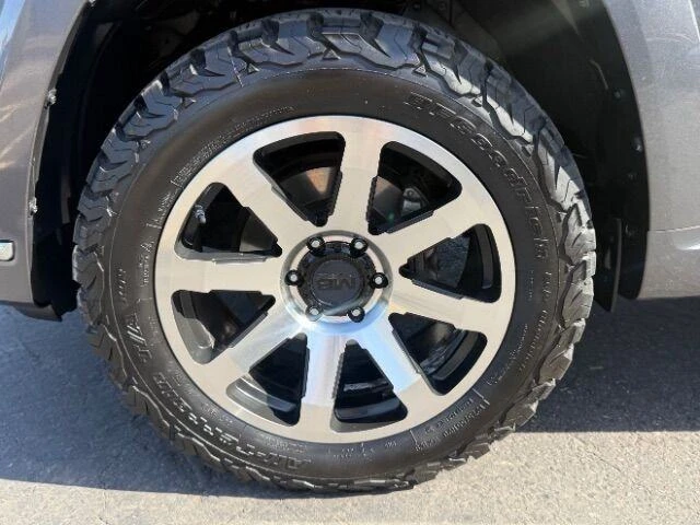 2016 Toyota 4Runner 5th Gen - Image 9 of 19
