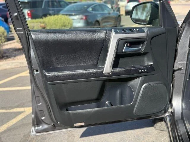 2016 Toyota 4Runner 5th Gen - Image 10 of 19