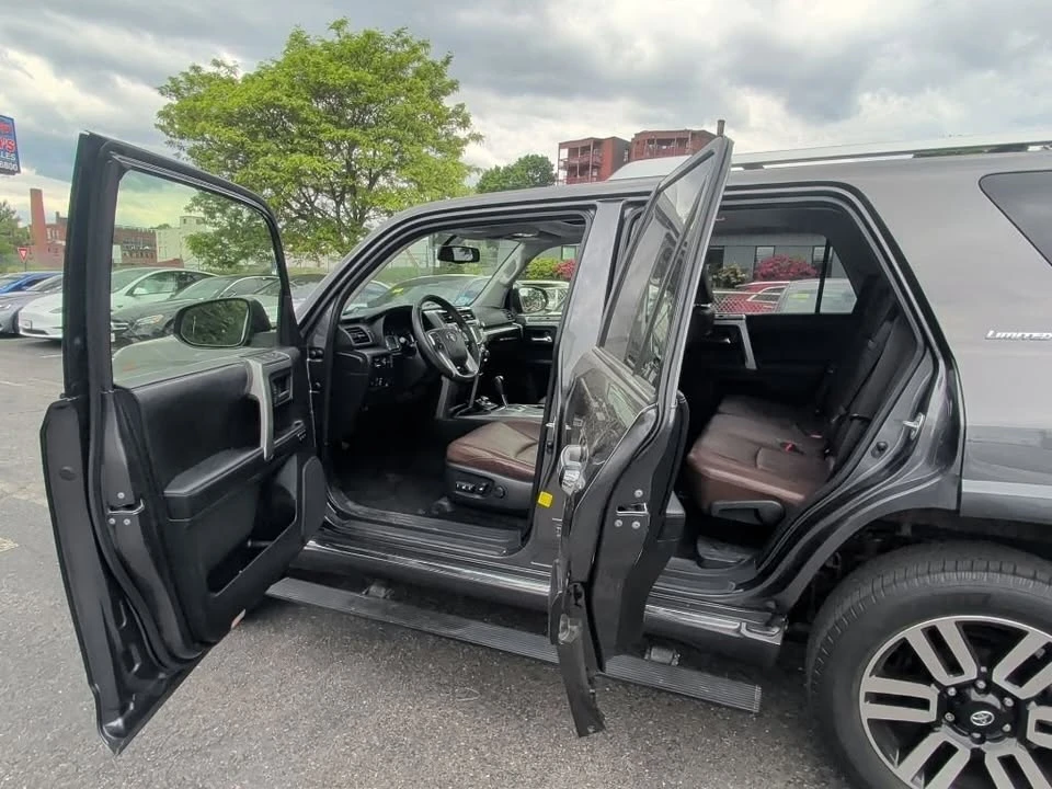 2016 Toyota 4Runner 5th Gen - Image 8 of 13