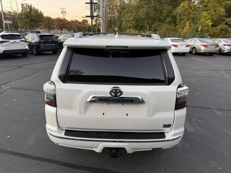 2016 Toyota 4Runner 5th Gen - Image 11 of 21
