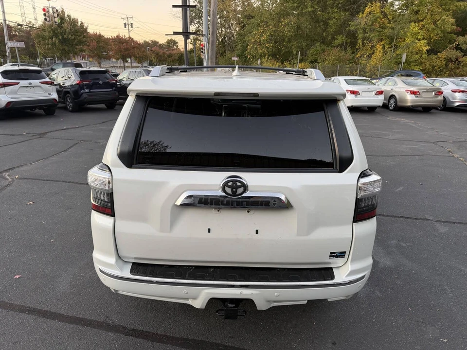 2016 Toyota 4Runner 5th Gen - Image 11 of 21