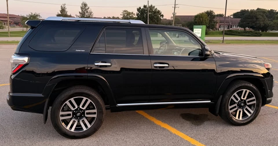 2016 Toyota 4Runner 5th Gen - Image 3 of 16