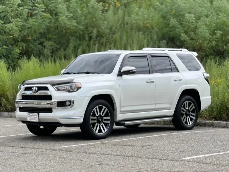2016 Toyota 4Runner 5th Gen - Image 4 of 12