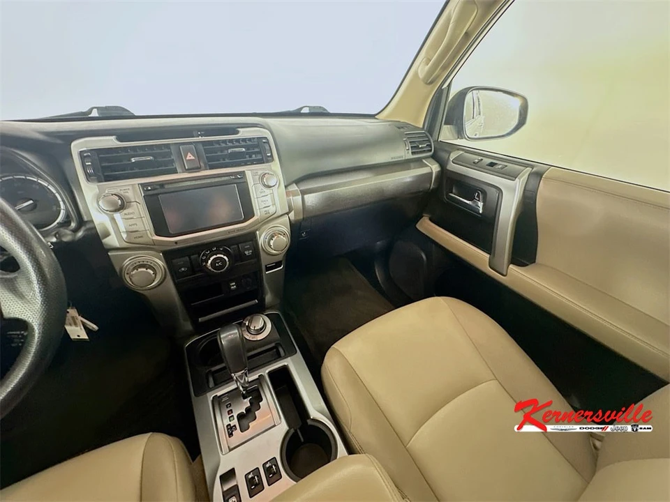 2016 Toyota 4Runner 5th Gen - Image 11 of 21