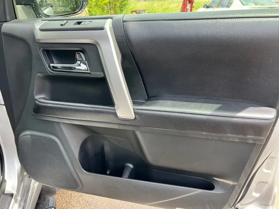 2016 Toyota 4Runner 5th Gen - Image 17 of 20