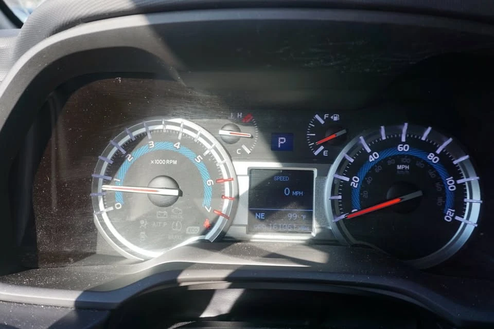 2016 Toyota 4Runner 5th Gen - Image 10 of 20