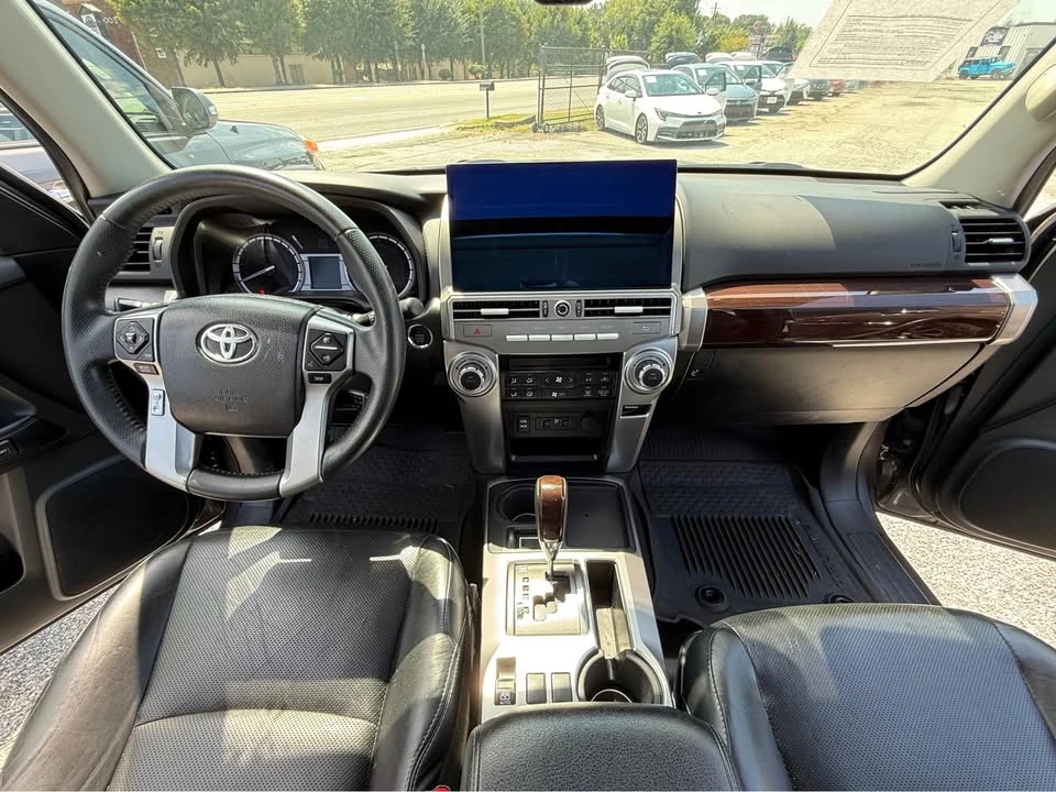 2016 Toyota 4Runner 5th Gen - Image 5 of 11