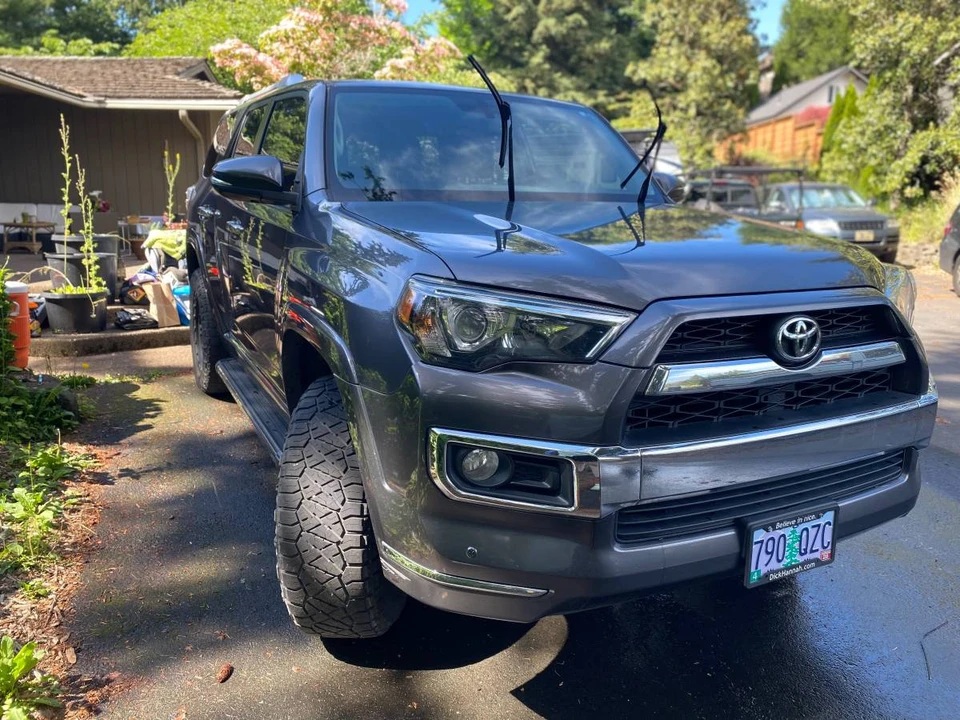 2016 Toyota 4Runner 5th Gen - Image 7 of 16