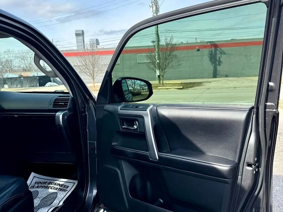 2016 Toyota 4Runner 5th Gen - Image 14 of 15