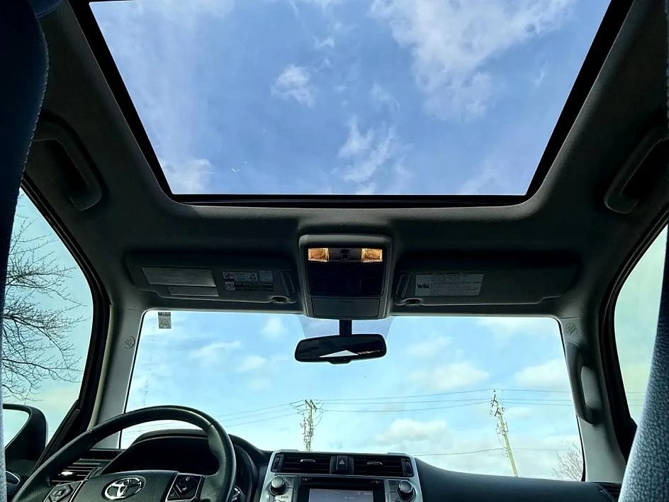 2016 Toyota 4Runner 5th Gen - Image 13 of 15