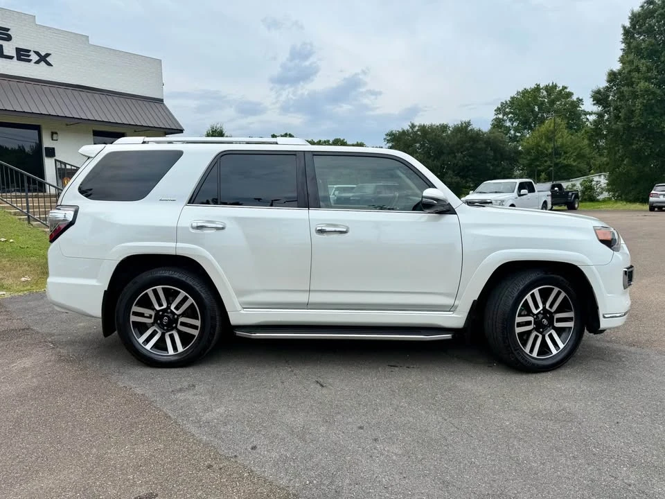 2016 Toyota 4Runner 5th Gen - Image 2 of 20