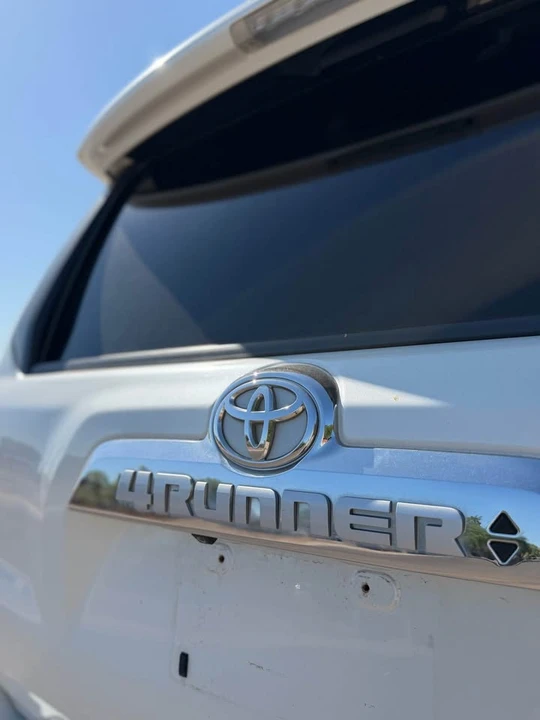 2016 Toyota 4Runner 5th Gen - Image 9 of 18