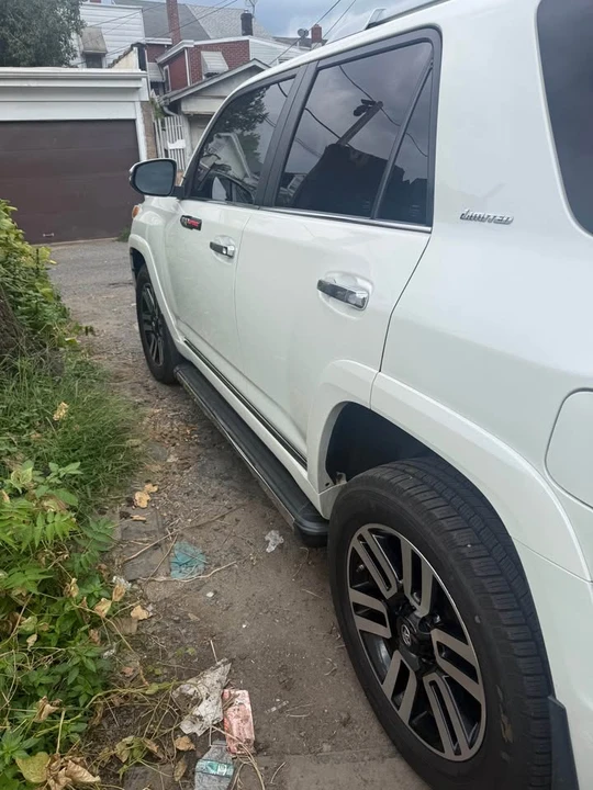 2016 Toyota 4Runner 5th Gen - Image 4 of 11