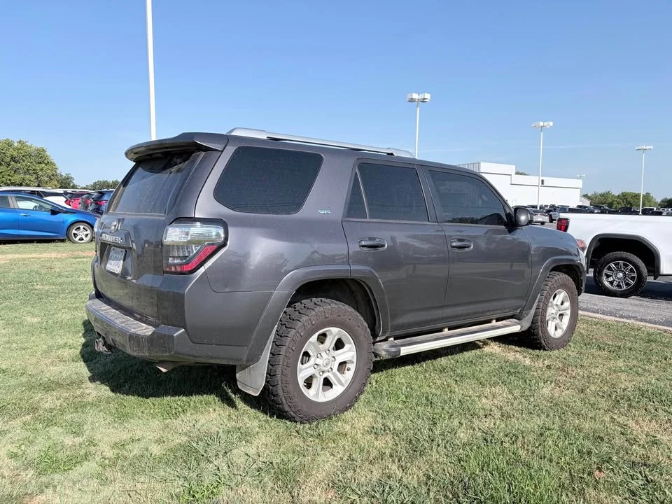 2016 Toyota 4Runner 5th Gen - Image 5 of 12