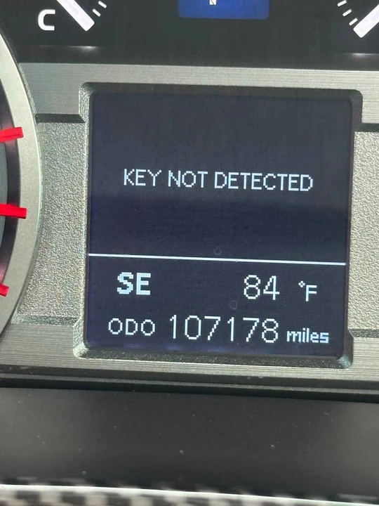2016 Toyota 4Runner 5th Gen - Image 13 of 18