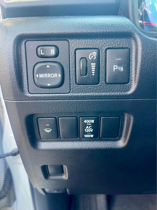 2016 Toyota 4Runner 5th Gen - Image 11 of 14