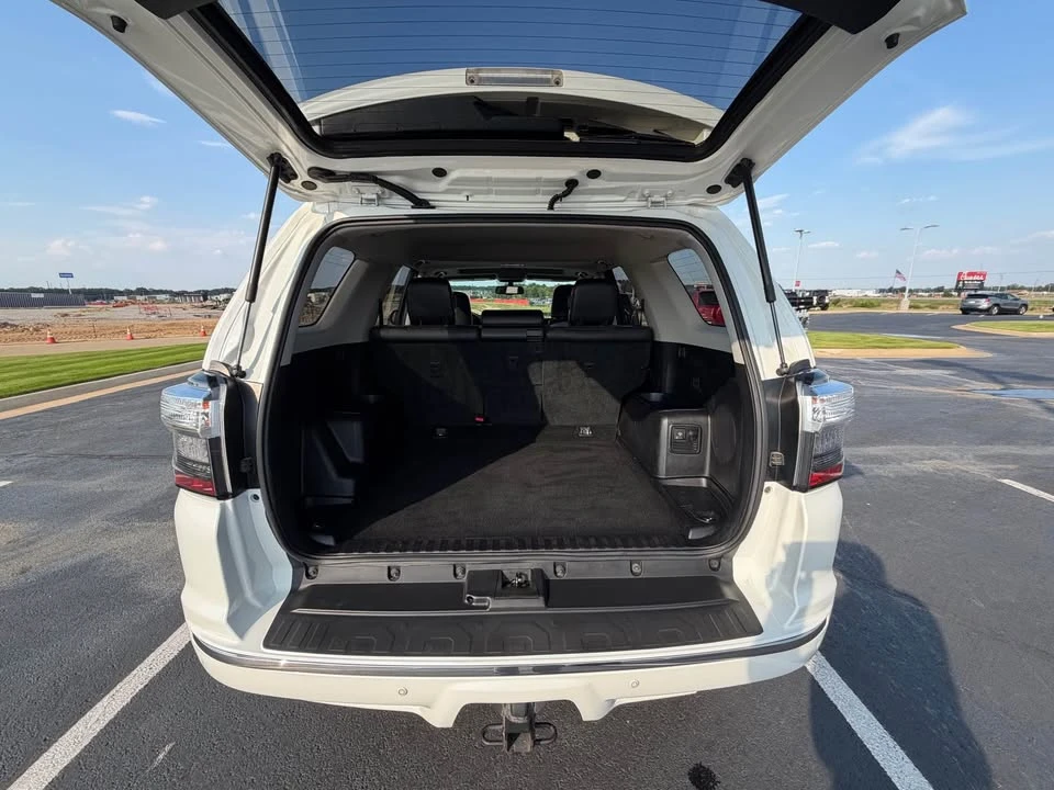 2016 Toyota 4Runner 5th Gen - Image 7 of 8